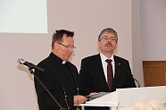 Friedensgebet von Coventry mit Pfarrer Richard Hentrich und Superintendent Andreas Schwarze (Foto: Ilona Bergmann, Pressestelle Stadt Nordhausen)