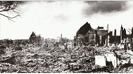 Tr&uuml;mmer 4 (Foto: Stadtarchiv/W. Steinmann)