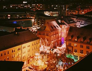 Wer kommt auf den Weihnachtsmarkt  Aussteller für Wechselhütte gesucht?