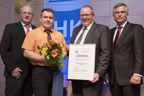Verkehrsbetriebe Nordhausen GmbH wurde als Hervorragender Ausbildungsbetrieb ausgezeichnet (Foto: IHK Erfurt)
