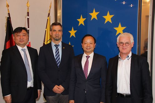 Oberbürgermeister Buchmann begrüßt chinesische Delegation (Foto: Stadtverwaltung Nordhausen)