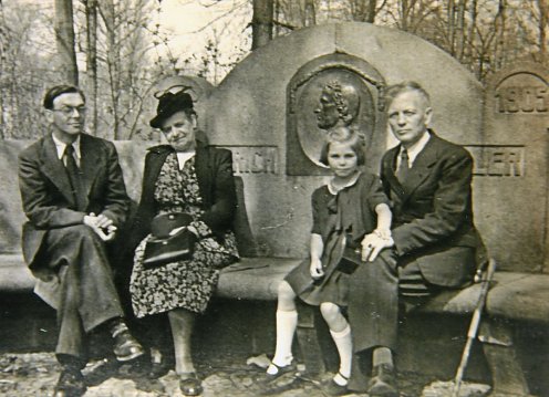 Schillerbrunnen 1955 (Foto: H. Kneffel - privat)