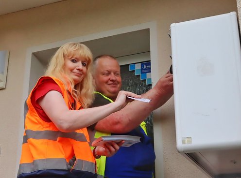 Verteilung Flyer (Foto: Stadtverwaltung Nordhausen) Verteilung Flyer (Foto: Stadtverwaltung Nordhausen)