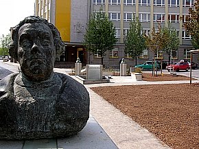 Neugestalteter Lutherplatz in Nordhausen übergeben (Foto: nnz)