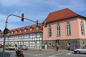 Kreismusikschule mit Cyriaci-Kapelle (Foto: )