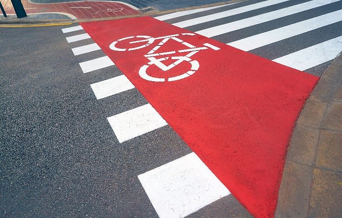Bild: Verkehrs&uuml;berweg