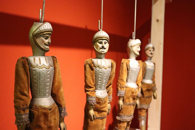 „Vive la marionnette“  eine Marionettenausstellung