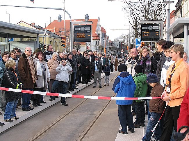 Wiederinbetriebnahme des Gleisabschnittes der Straßenbahn in der Grimmelalllee