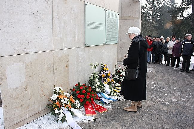 Gedenken auf dem Ehrenfriedhof