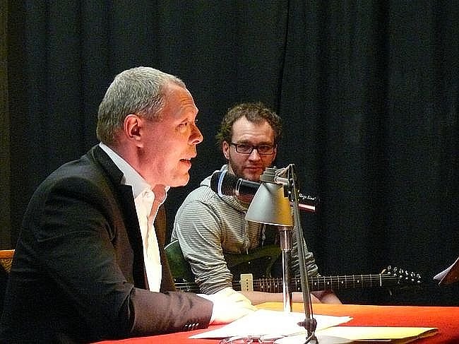 Kulturnacht im Tabakspeicher:  Frank Sieckel mit Gitarrenbegleitung von Felix Franzke