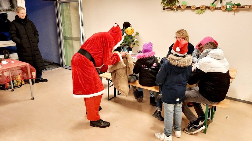 Bild: Erlebnisreicher Weihnachtsmarkt in der Kita Kleine Sp&uuml;rnasen 
