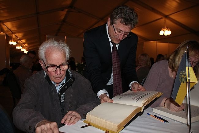 Festempfang f&uuml;r die &Uuml;berlebenden