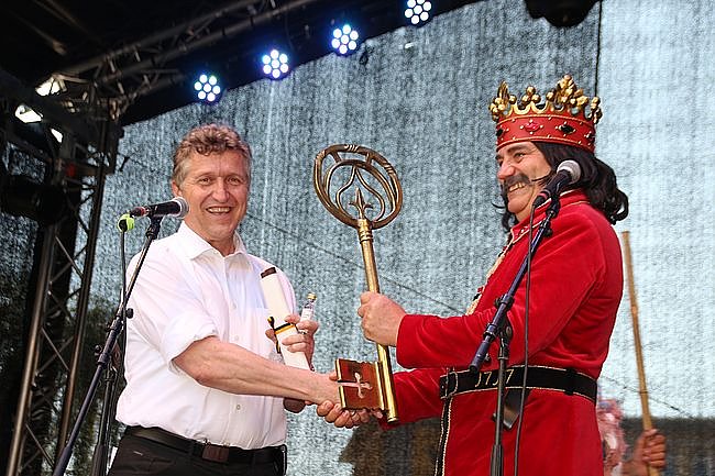 Rolandsfest: Schl&uuml;ssel&uuml;bergabe am Sonntag