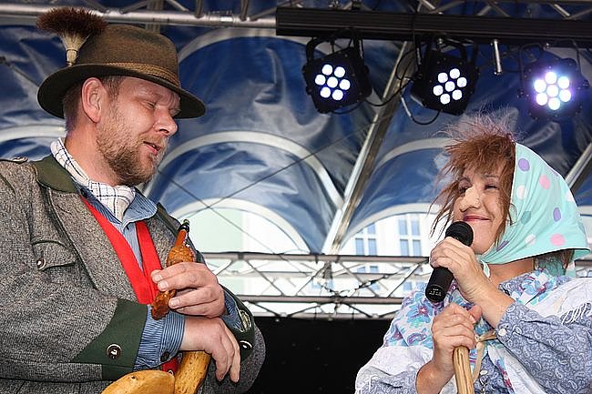 Schl&uuml;ssel&uuml;bergabe